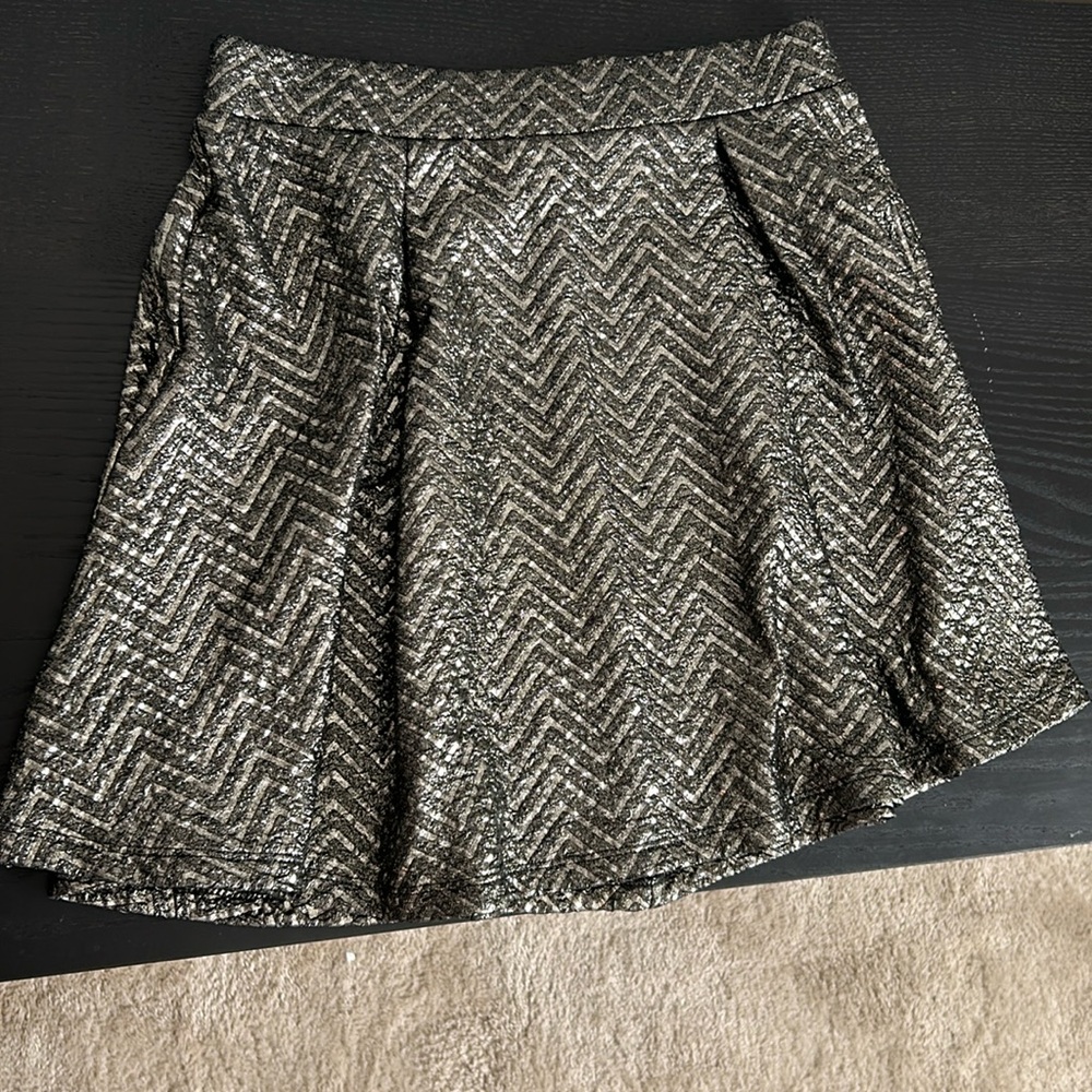 Black chrome skirt